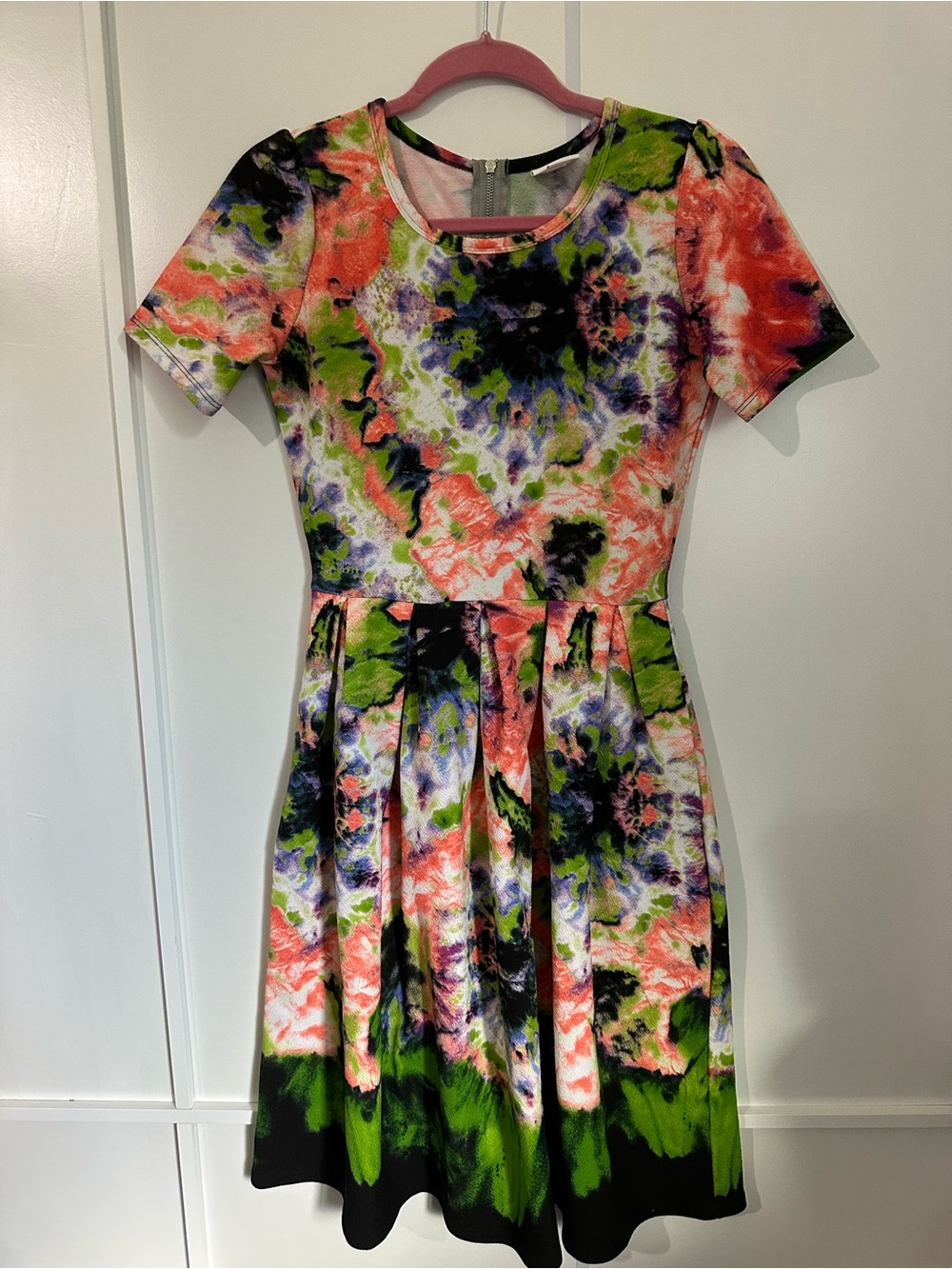 Unicorn LuLaRoe Tie-Dye Amelia in Coral, Green & Black